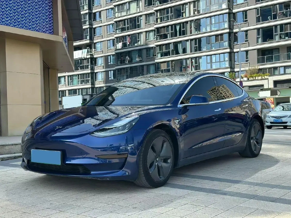 2020 Tesla Model 3 BEV 52KWH
