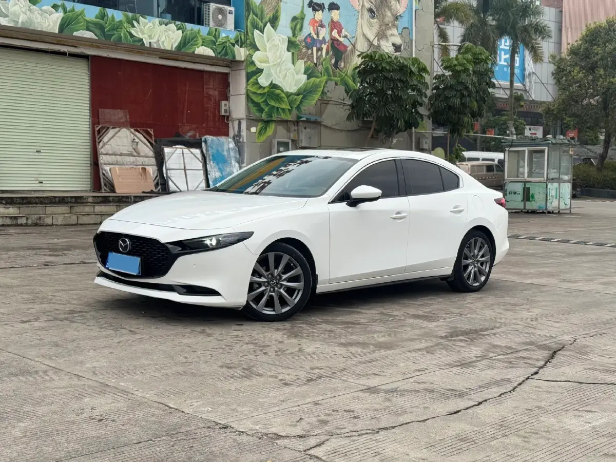 2021 Mazda 3 Axela 2.0L 158HP L4 6AT