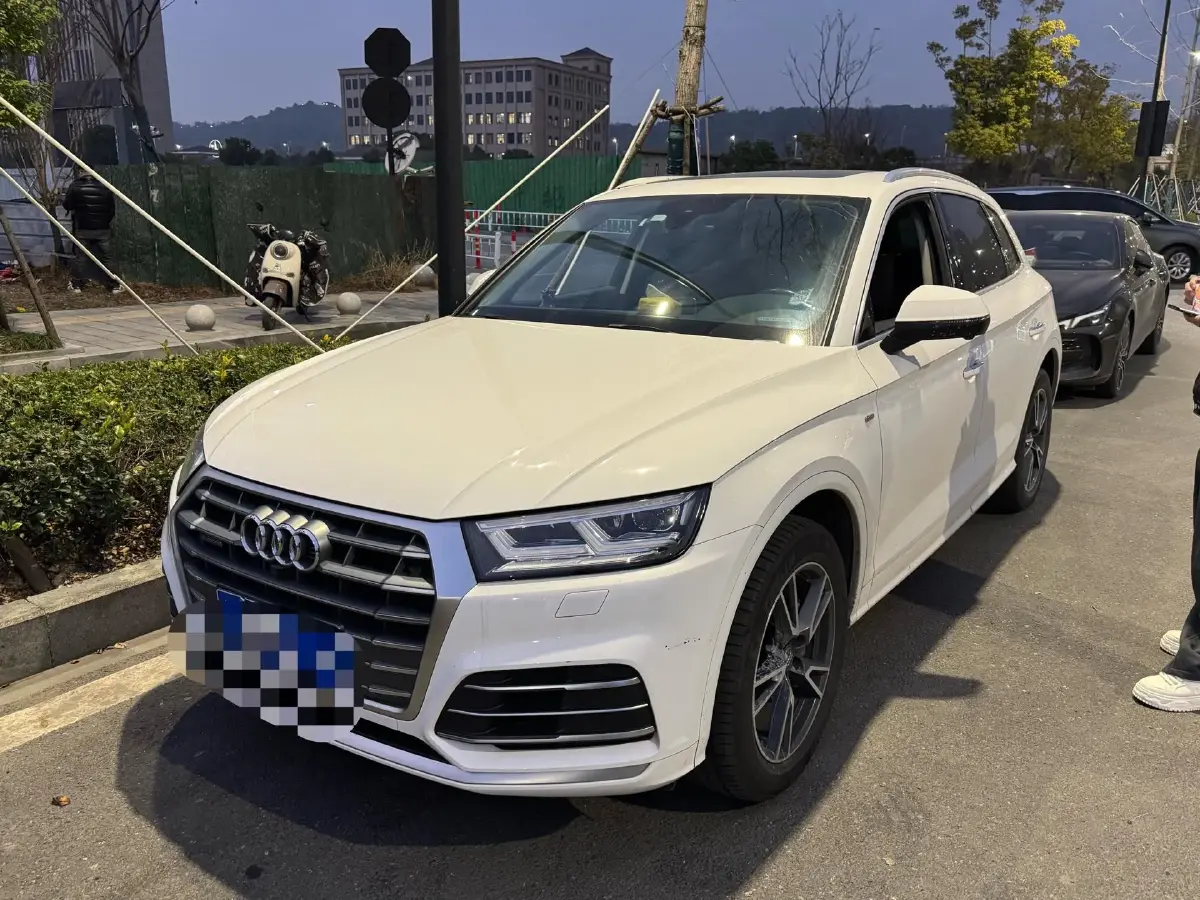2020 Audi Q5L 2.0T 190HP L4 7DCT