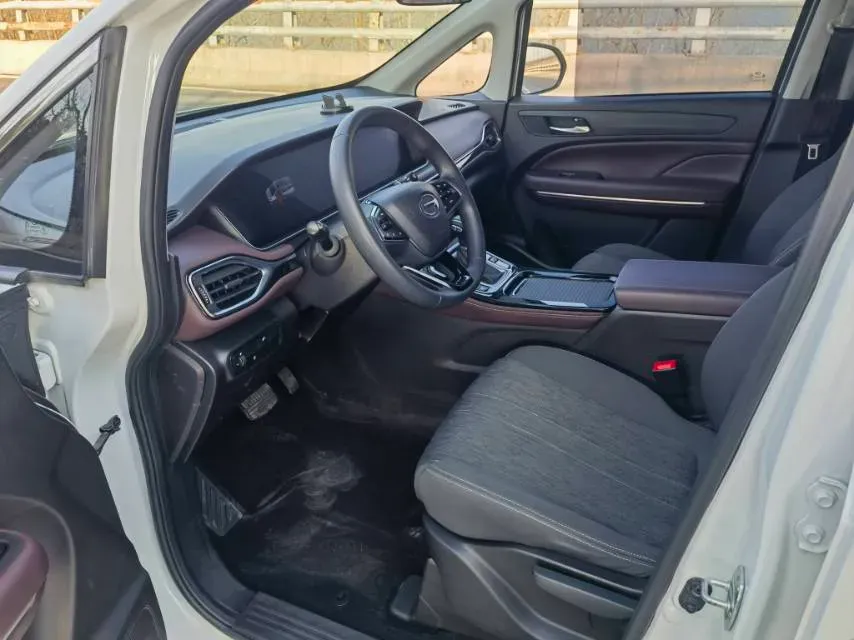 2021 GAC Trumpchi M6 1.5T 169HP L4 7DCT,autocango,china used car exporter,china ev exporter,chinese used car exporter,chinese used ev exporter