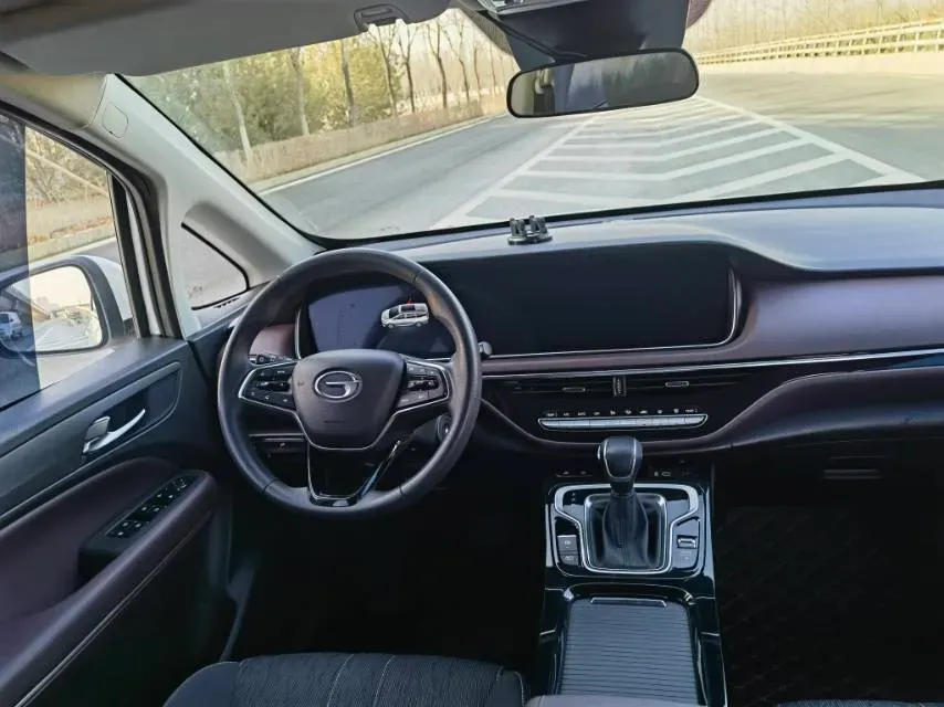 2021 GAC Trumpchi M6 1.5T 169HP L4 7DCT,autocango,china used car exporter,china ev exporter,chinese used car exporter,chinese used ev exporter