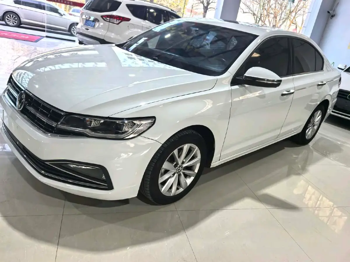 2020 Volkswagen Bora 1.5L 113HP L4 6AT