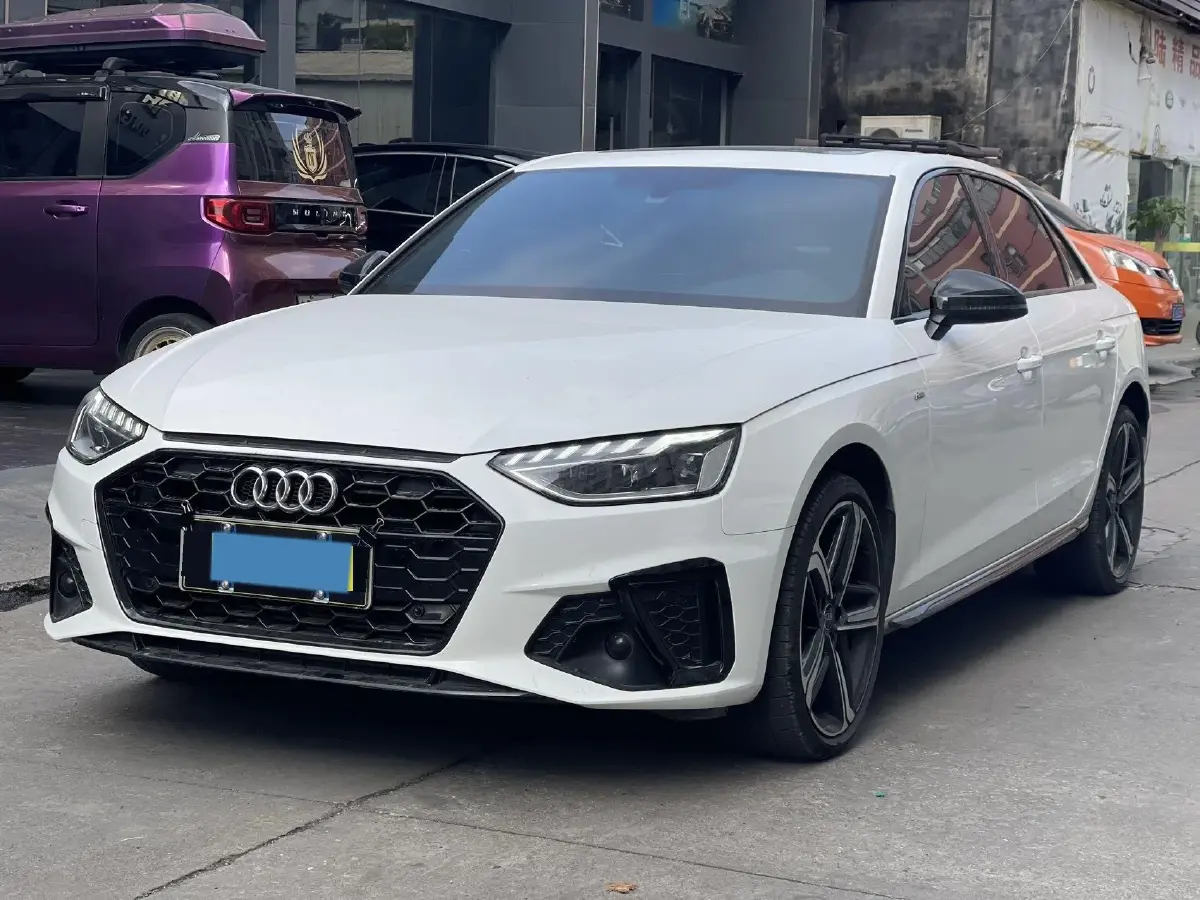 2024 Audi A4L 2.0T 190HP L4 7DCT