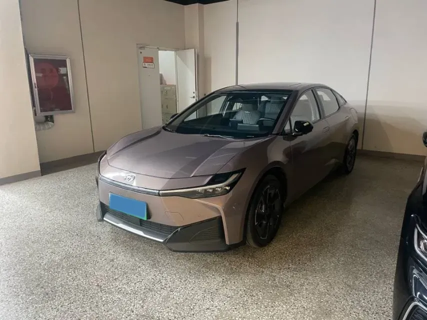 2024 Toyota bZ3 BEV 65.28KWH,autocango,china used car exporter,china ev exporter,chinese used car exporter,chinese used ev exporter
