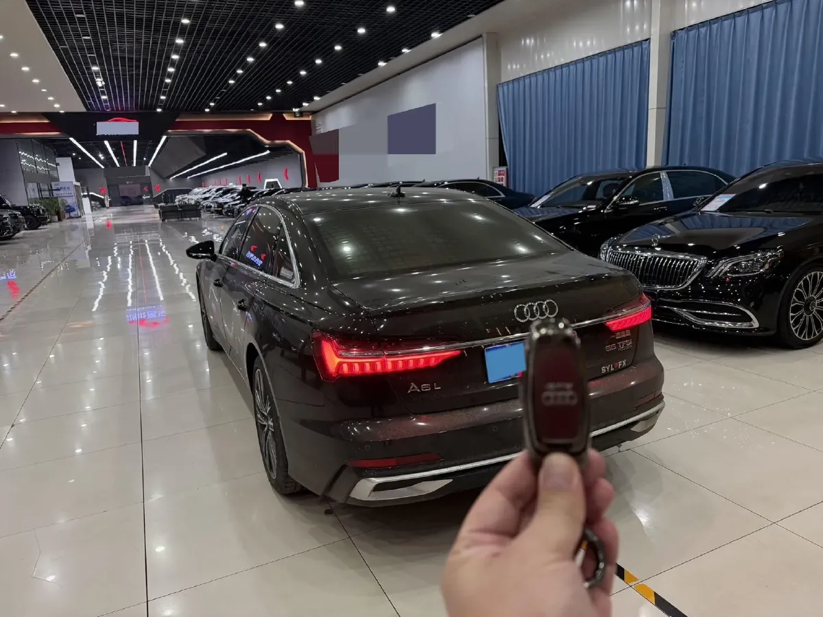 2024 Audi A6L 3.0T 340HP V6 7DCT,autocango,china used car exporter,china ev exporter,chinese used car exporter,chinese used ev exporter