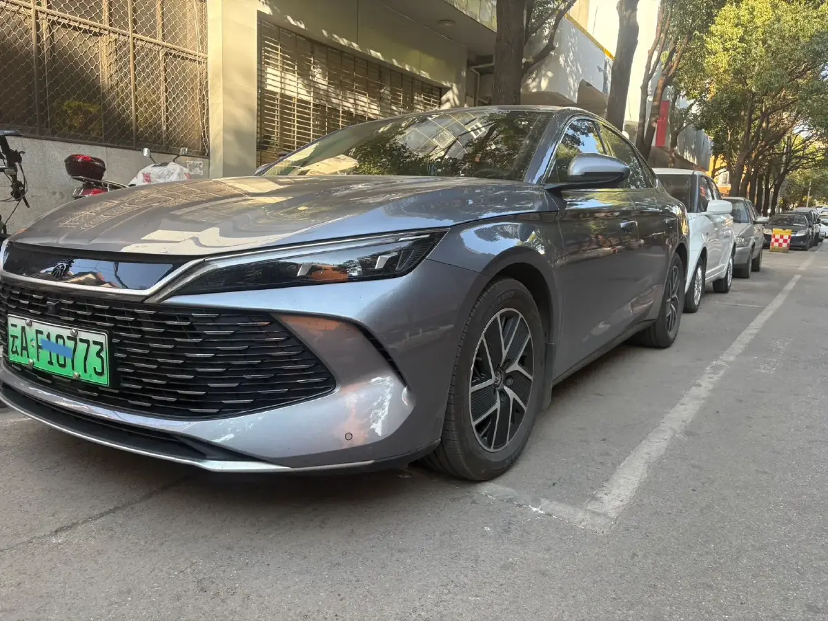 2024 BYD QinL 1.5L 101HP L4 E-CVT PHEV 10.08KWH