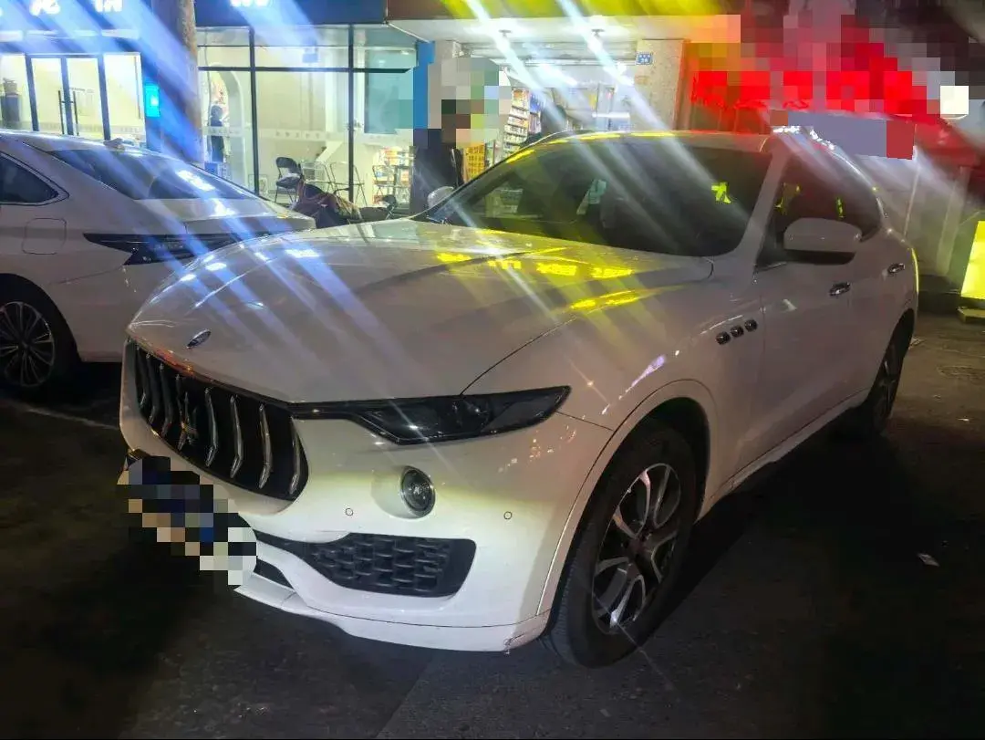 2018 Maserati Levante 3.0T 350HP V6 8AT