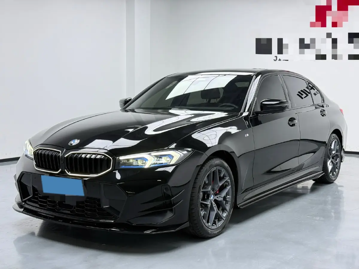 2025 BMW 3 Series 2.0T 245HP L4 8AT