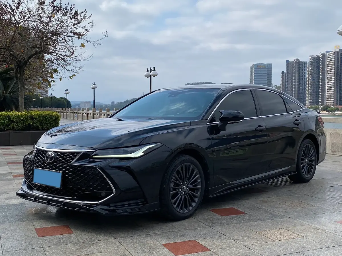 2023 Toyota Avalon 2.5L 207HP L4 8AT