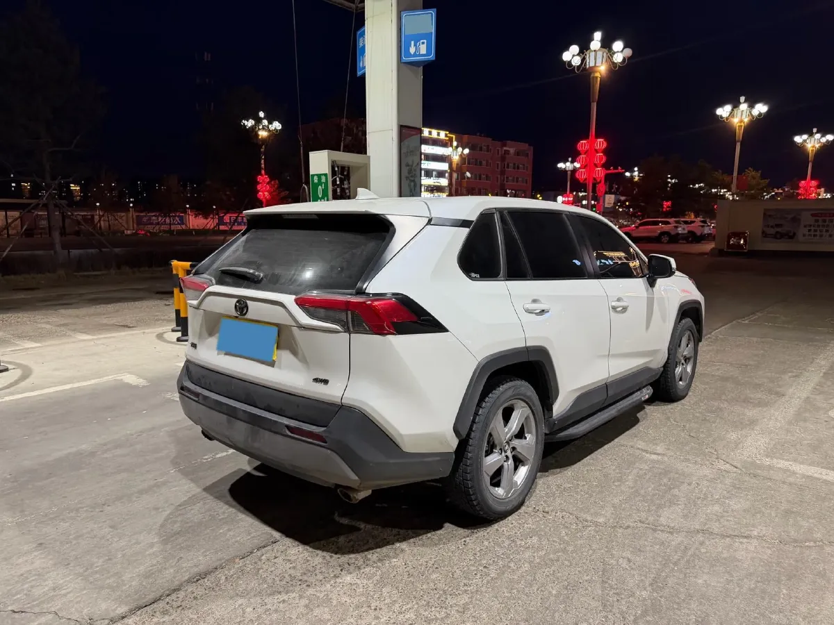 2020 Toyota RAV4 2.0L 171HP L4 CVT,autocango,china used car exporter,china ev exporter,chinese used car exporter,chinese used ev exporter