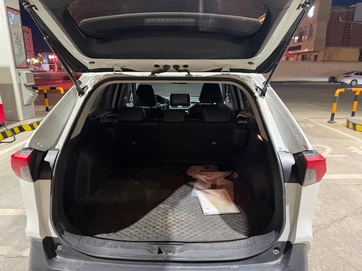 2020 Toyota RAV4 2.0L 171HP L4 CVT,autocango,china used car exporter,china ev exporter,chinese used car exporter,chinese used ev exporter