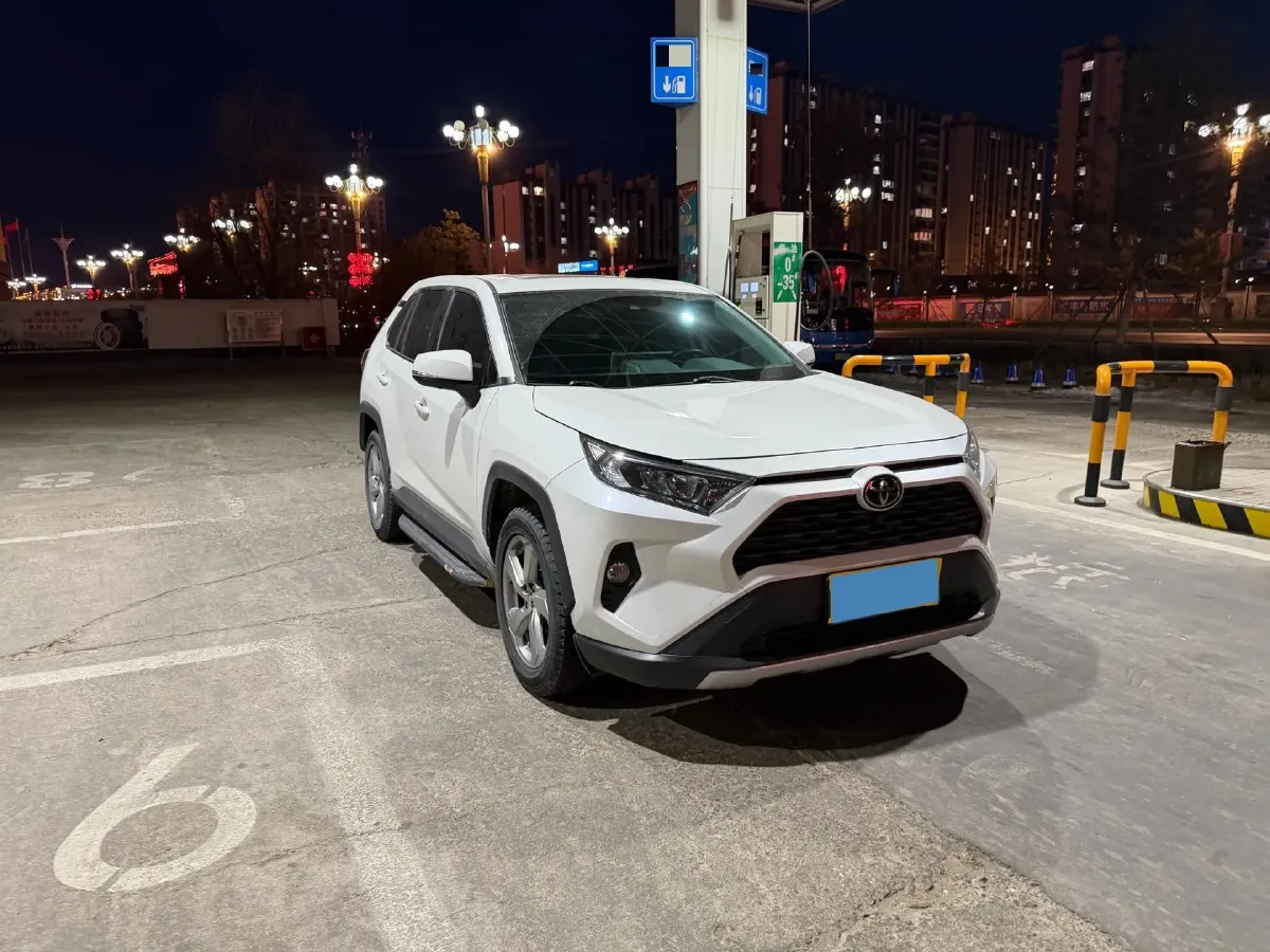 2020 Toyota RAV4 2.0L 171HP L4 CVT,autocango,china used car exporter,china ev exporter,chinese used car exporter,chinese used ev exporter