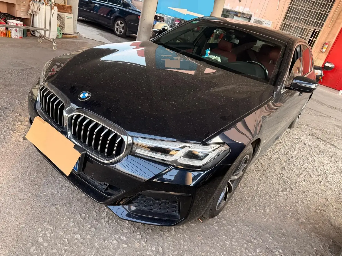 2022 BMW 5 Series 2.0T 184HP L4 8AT