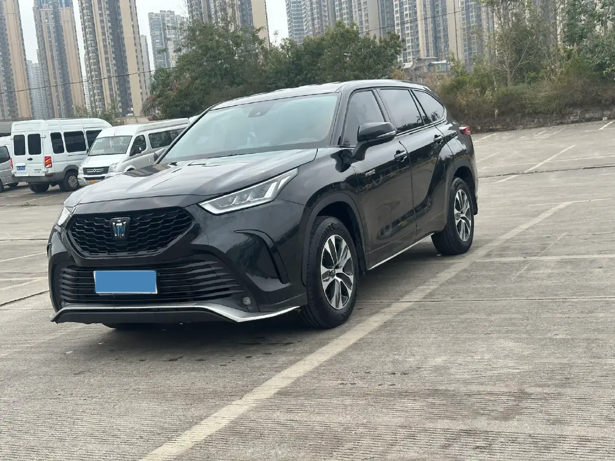 2022 Toyota Crown Kluger 2.5L 192HP L4 E-CVT Hybrid