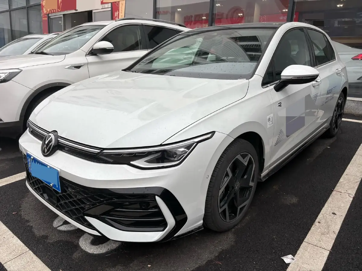 2025 Volkswagen Golf 1.5T 160HP L4 7DCT