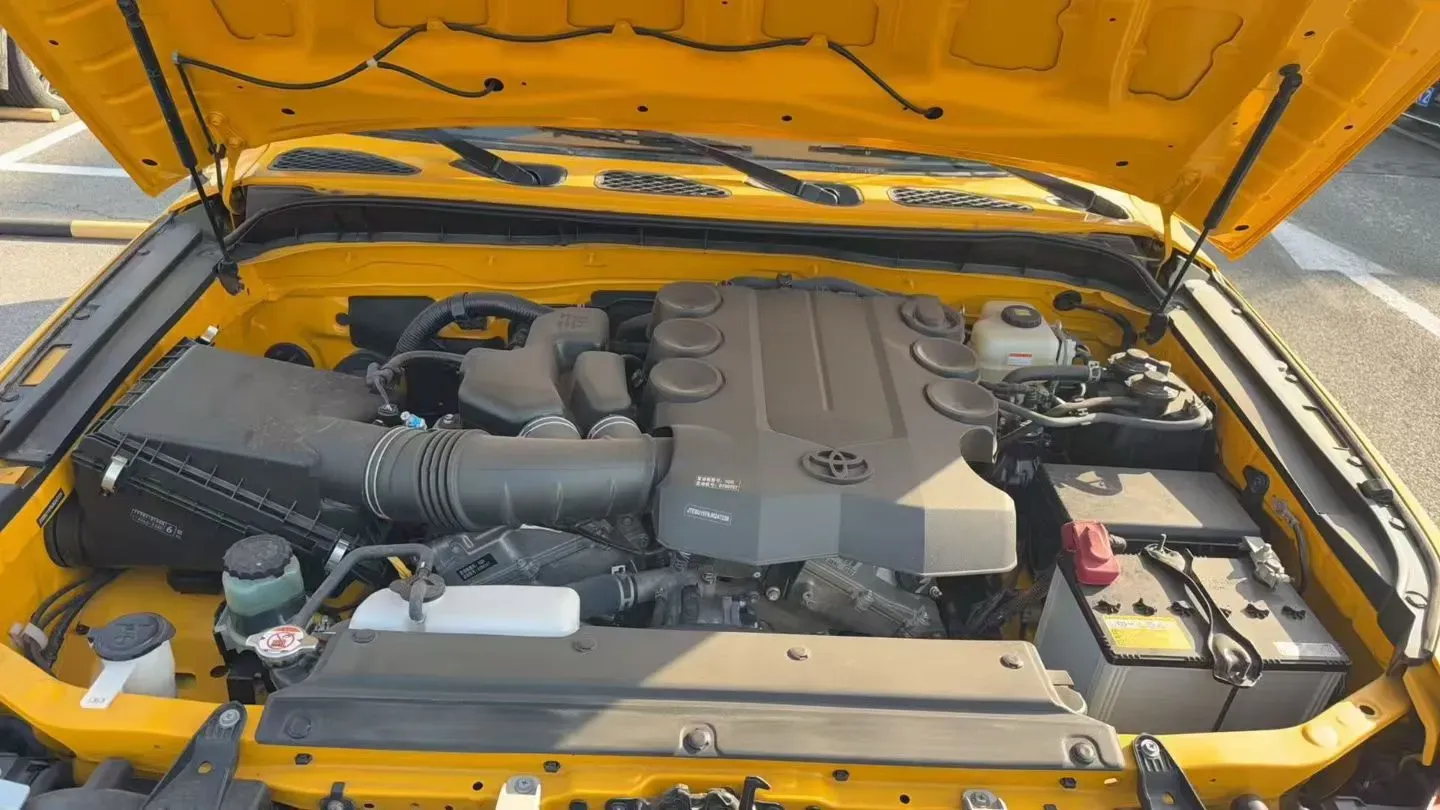 2013 Toyota FJ Cruiser 4.0L 272HP V6 5AT,autocango,china used car exporter,china ev exporter,chinese used car exporter,chinese used ev exporter