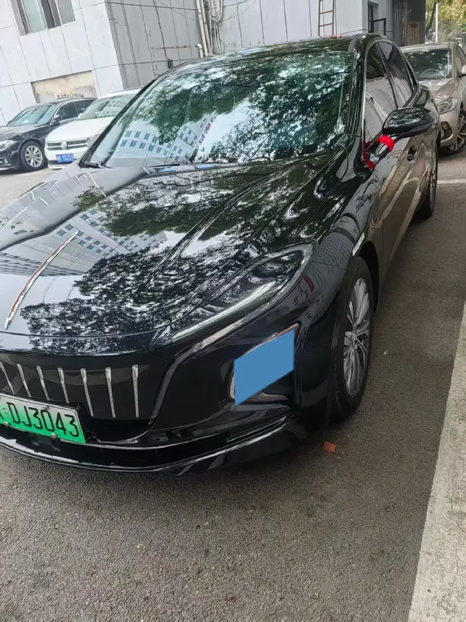 2024 HongQi E-QM5 BEV 72KWH