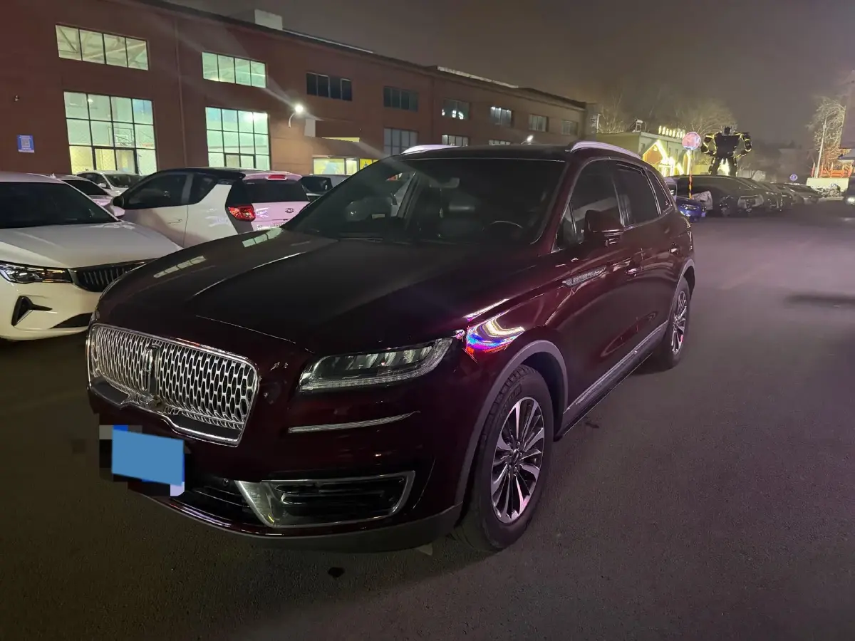 2019 Lincoln Nautilus 2.0T 224HP L4 8AT
