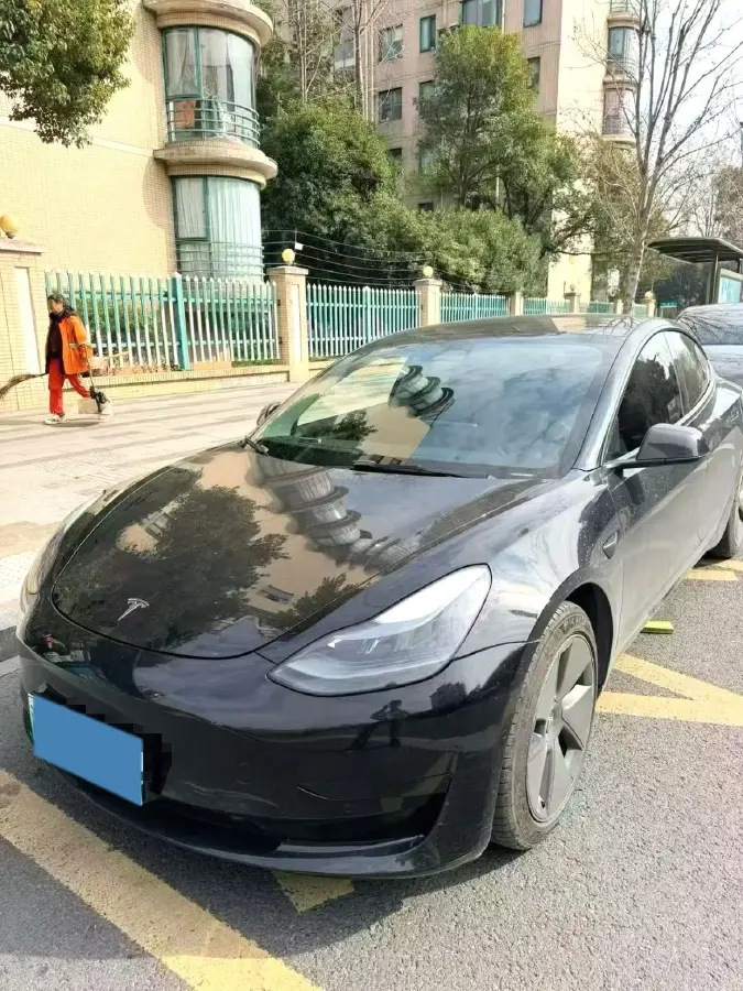 2022 Tesla Model 3 BEV 60KWH