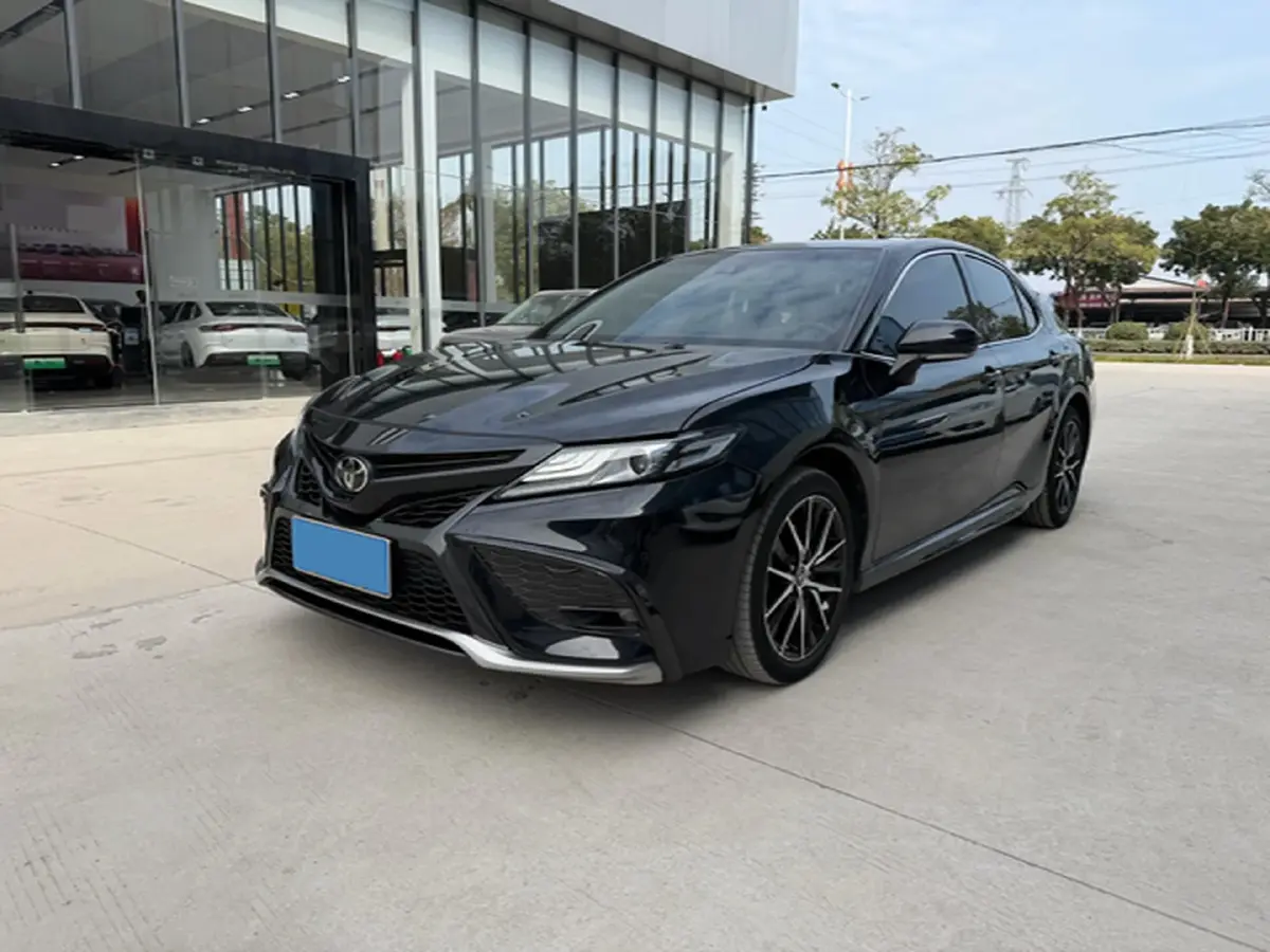 2021 Toyota Camry 2.5L 209HP L4 8AT