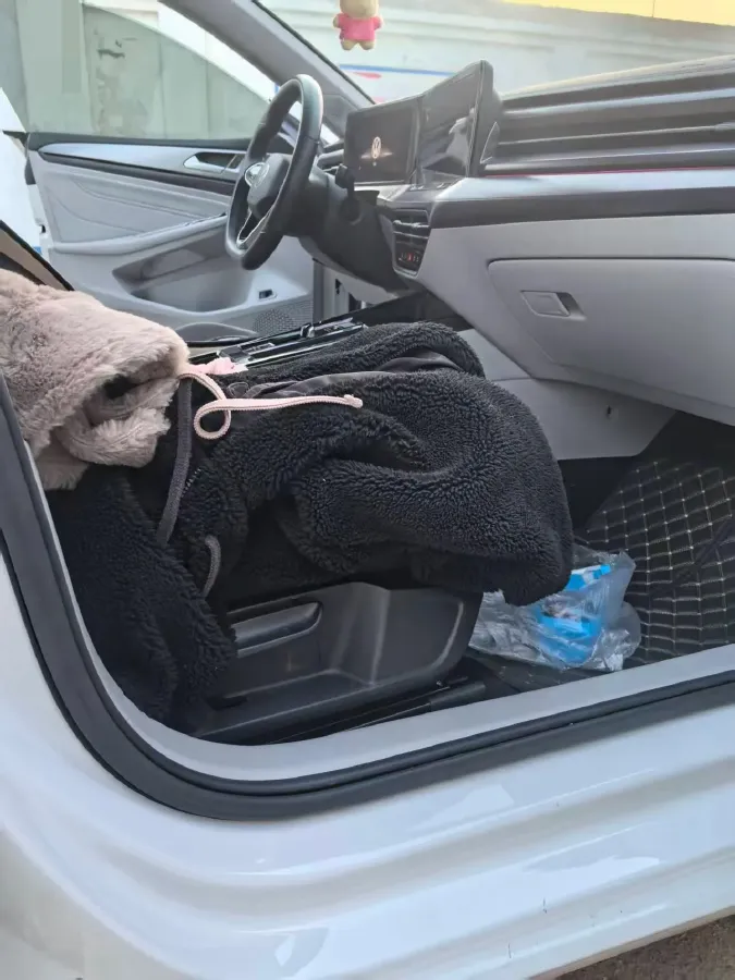 2023 Volkswagen Lamando 1.4T 150HP L4 7DCT,autocango,china used car exporter,china ev exporter,chinese used car exporter,chinese used ev exporter