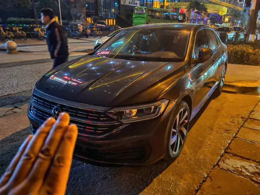 2023 Volkswagen Sagitar 1.5T 160HP L4 7DCT