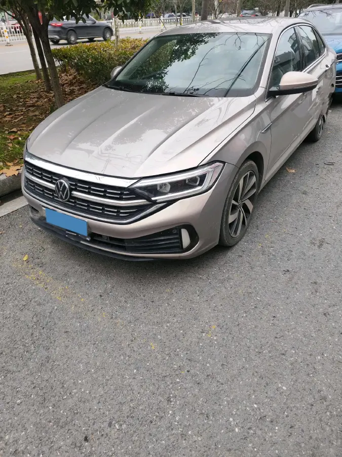 2023 Volkswagen Sagitar 1.5T 160HP L4 7DCT