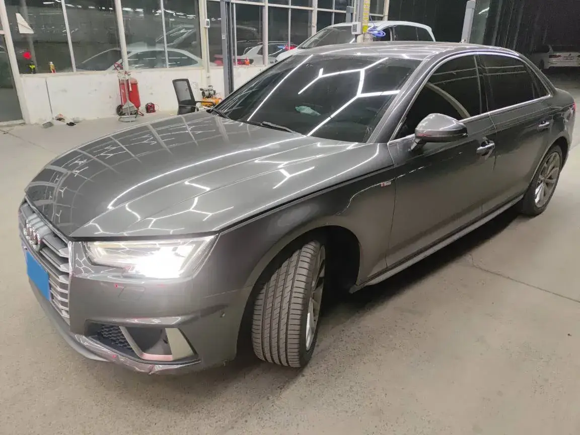 2019 Audi A4L 2.0T 190HP L4 7DCT