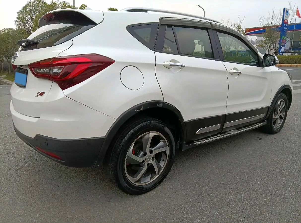 2017 HaiMa S5 1.5T 163HP L4 6MT,autocango,china used car exporter,china ev exporter,chinese used car exporter,chinese used ev exporter