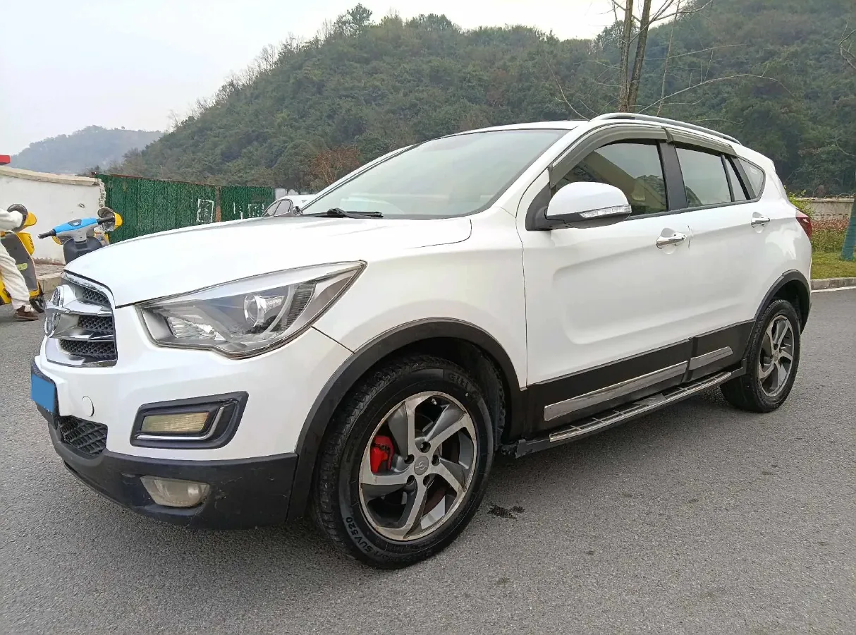2017 HaiMa S5 1.5T 163HP L4 6MT,autocango,china used car exporter,china ev exporter,chinese used car exporter,chinese used ev exporter