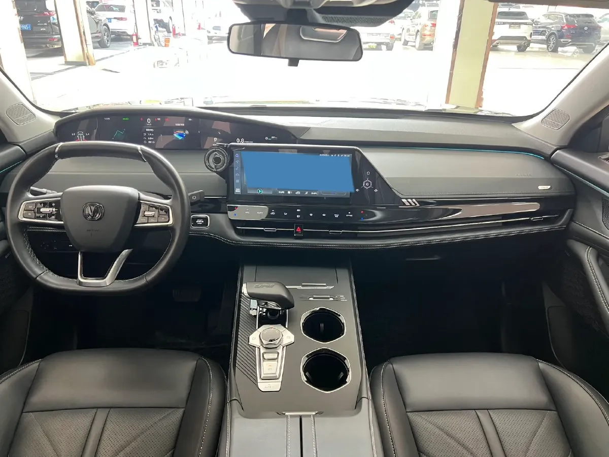 2023 ChangAn UNI-K 2.0T 233HP L4 8AT,autocango,china used car exporter,china ev exporter,chinese used car exporter,chinese used ev exporter