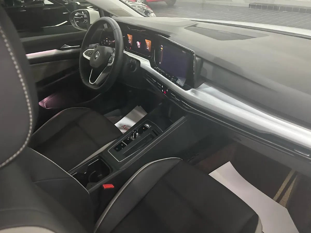 2024 Volkswagen Golf 1.4T 150HP L4 7DCT,autocango,china used car exporter,china ev exporter,chinese used car exporter,chinese used ev exporter