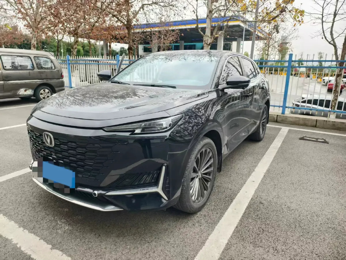 2021 ChangAn UNI-K 2.0T 233HP L4 8AT,autocango,china used car exporter,china ev exporter,chinese used car exporter,chinese used ev exporter