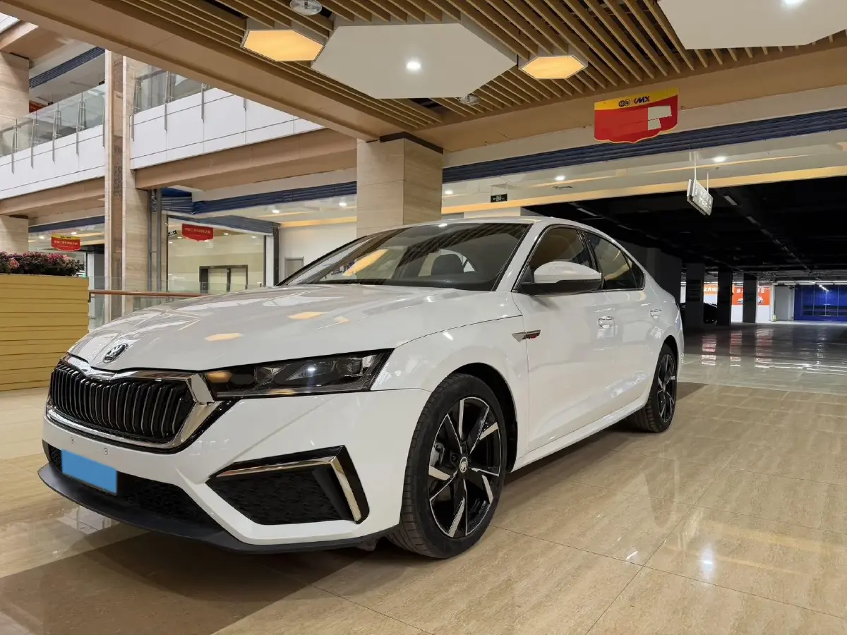 2023 Skoda Octavia 1.4T 150HP L4 7DCT