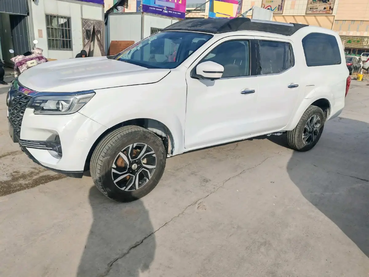 2022 Dongfeng PaLaSuo 2.0T 228HP L4 8AT