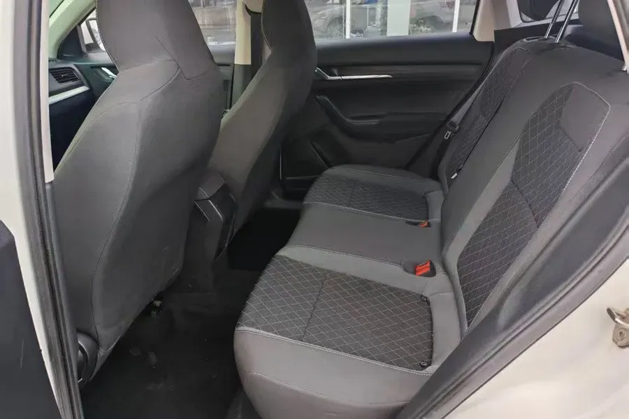 2023 Buick E5 BEV 68.4KWH,autocango,china used car exporter,china ev exporter,chinese used car exporter,chinese used ev exporter