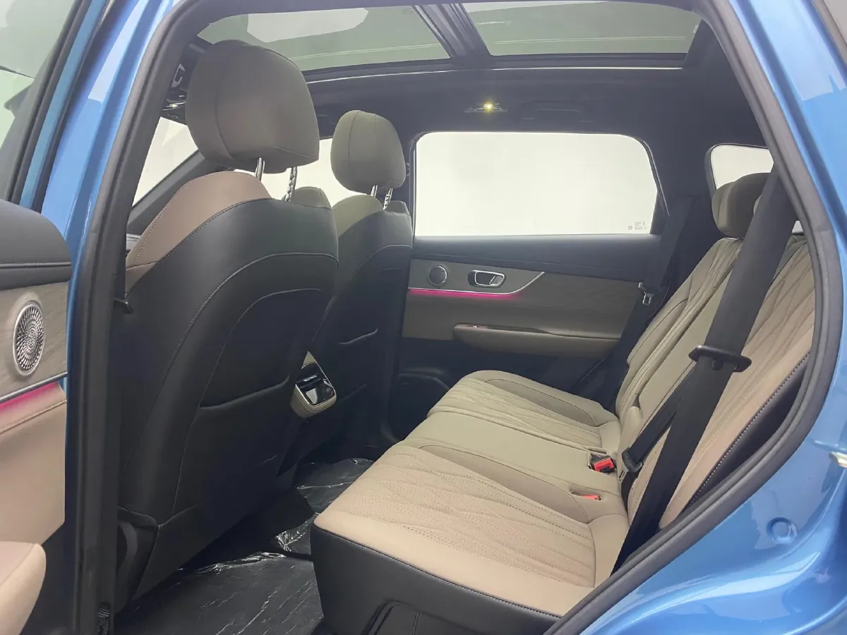 2025 Chery Tiggo8 PLUS C-DM 1.5T 156HP L4 1DHT PHEV,autocango,china used car exporter,china ev exporter,chinese used car exporter,chinese used ev exporter