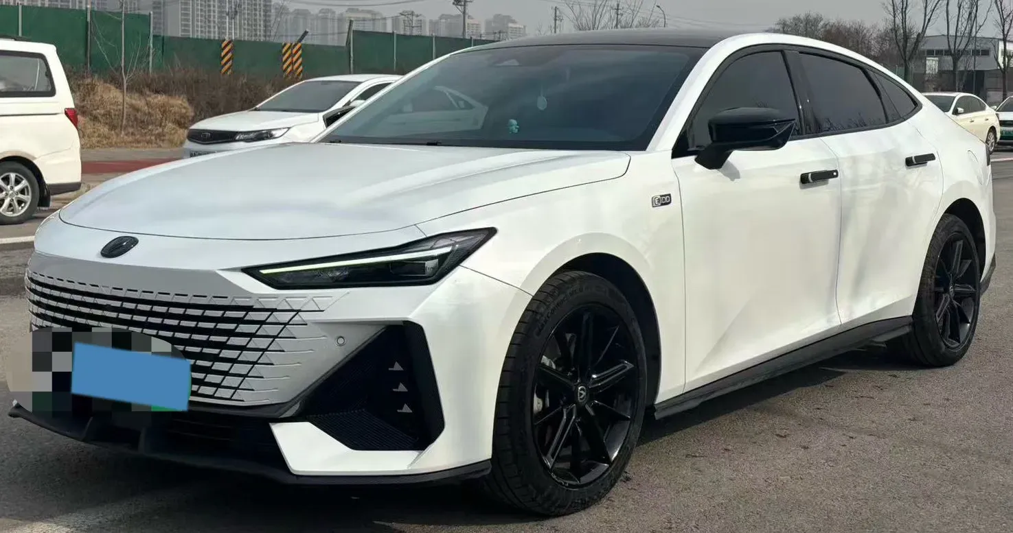 2023 ChangAn UNI-V iDD 1.5T 170HP L4 6TCT PHEV 18.4KWH,autocango,china used car exporter,china ev exporter,chinese used car exporter,chinese used ev exporter