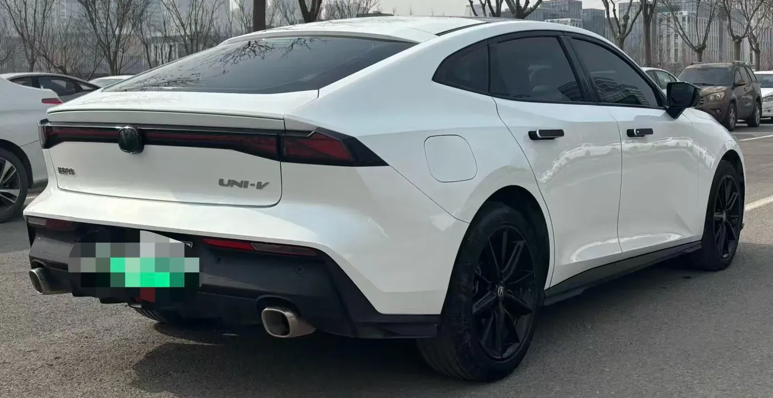 2023 ChangAn UNI-V iDD 1.5T 170HP L4 6TCT PHEV 18.4KWH,autocango,china used car exporter,china ev exporter,chinese used car exporter,chinese used ev exporter