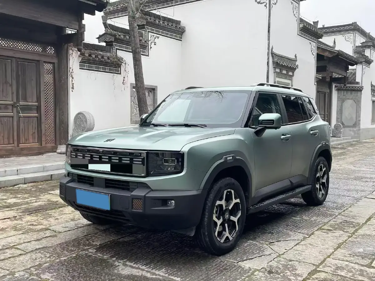 2025 MAXUS XinTu V70 2.0T 150HP L4 9AT