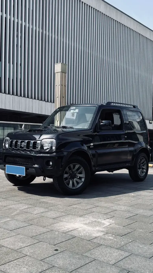 2015 Suzuki Jimny 1.3L 85HP L4 5MT
