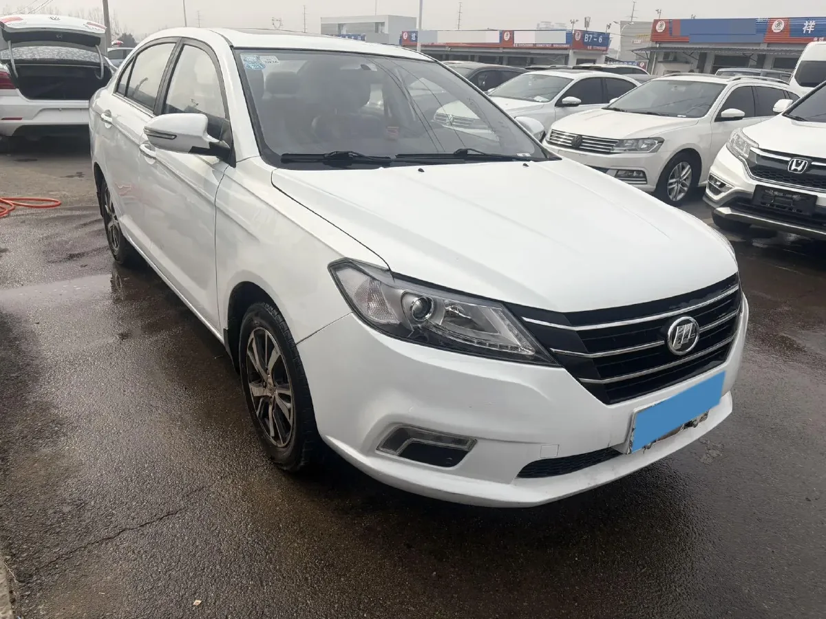 2018 Yema SiPaiKa 1.5L 112HP L4 5MT,autocango,china used car exporter,china ev exporter,chinese used car exporter,chinese used ev exporter
