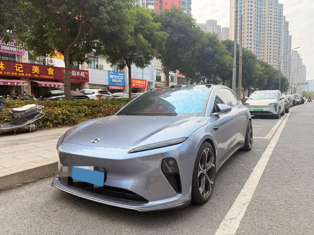 2024 NIO ET5T BEV 75KWH