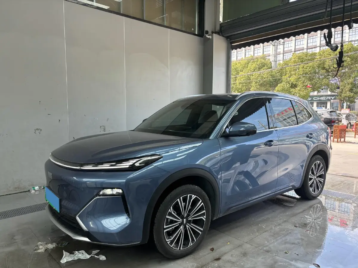 2025 BYD Sea Lion 05 DM-i 1.5L 101HP L4 E-CVT PHEV 18.3KWH