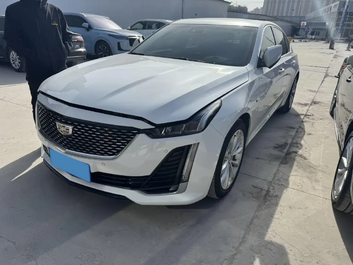 2021 Cadillac CT5 2.0T 237HP L4 10AT