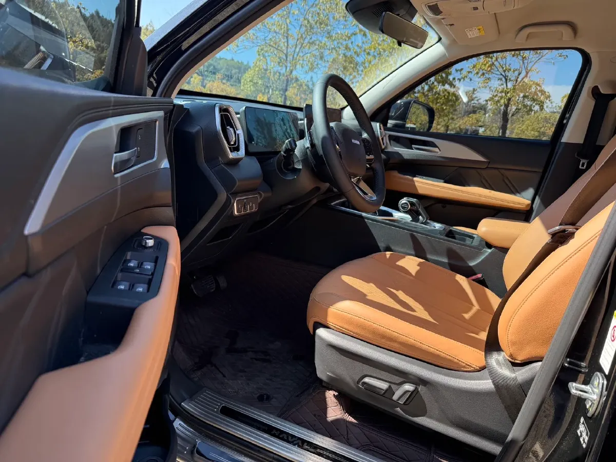 2023 Haval H5 2.0T 224HP L4 8AT,autocango,china used car exporter,china ev exporter,chinese used car exporter,chinese used ev exporter