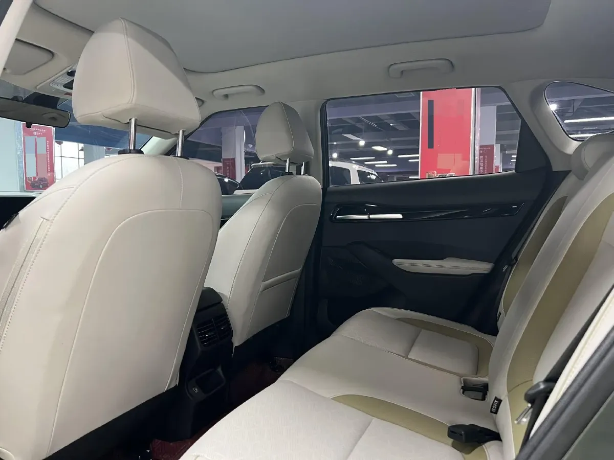 2023 Kia Seltos 1.5L 115HP L4 CVT,autocango,china used car exporter,china ev exporter,chinese used car exporter,chinese used ev exporter