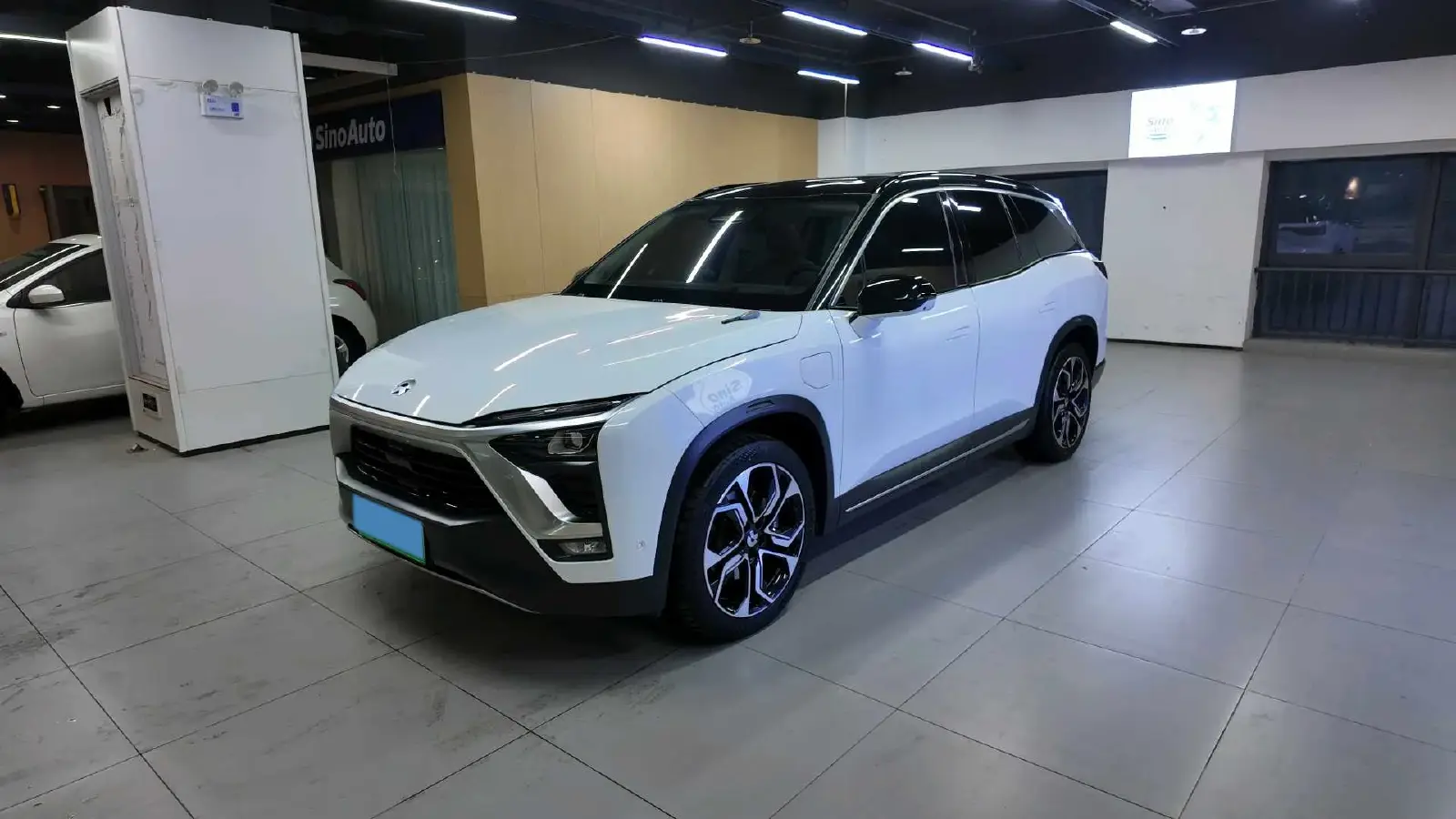 2018 NIO ES8 BEV 70KWH