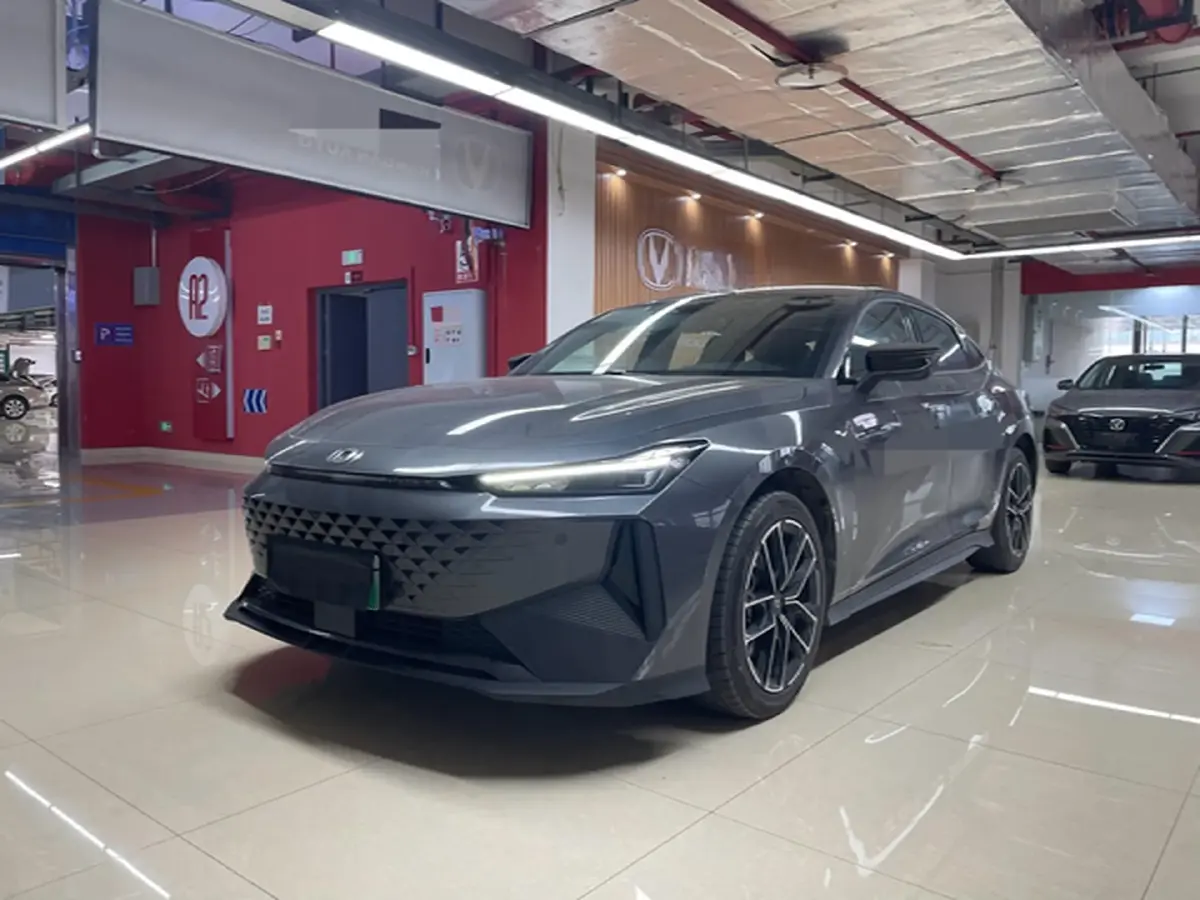 2023 ChangAn QiYuan A07 1.5L 95HP L4 REEV 28.4KWH