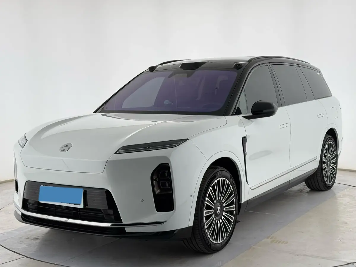 2026 NIO ES8 BEV